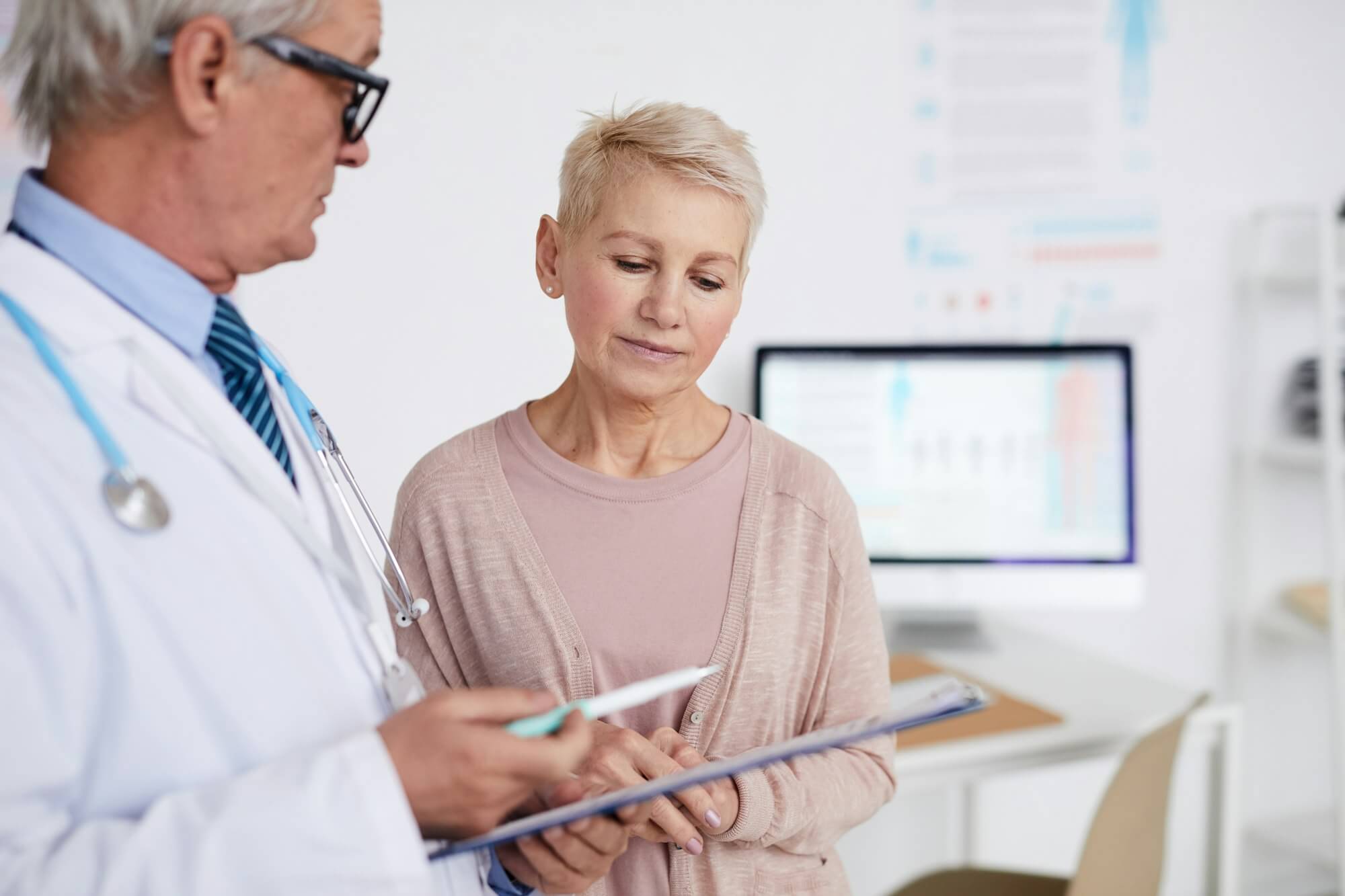 consulting-mature-lady-in-contemporary-clinic.jpg